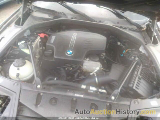 BMW 528 XI, WBAXH5C51CDW10592