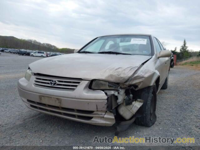 TOYOTA CAMRY LE V6, 4T1BF22K0WU048421