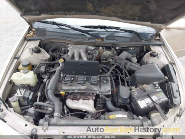 TOYOTA CAMRY LE V6, 4T1BF22K0WU048421