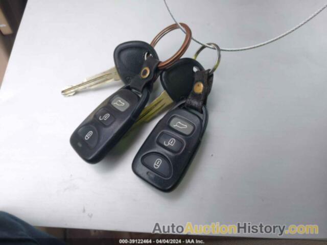 KIA RONDO LX/EX, KNAFG526777086846