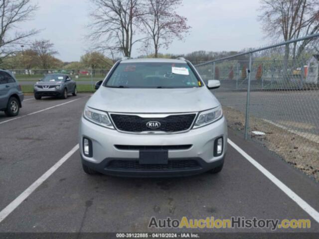 KIA SORENTO LX, 5XYKTCA62EG488390