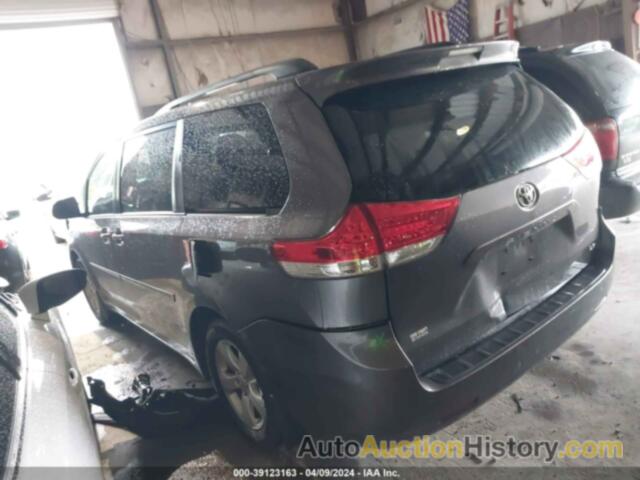 TOYOTA SIENNA LE V6 8 PASSENGER, 5TDKK3DC3DS324684