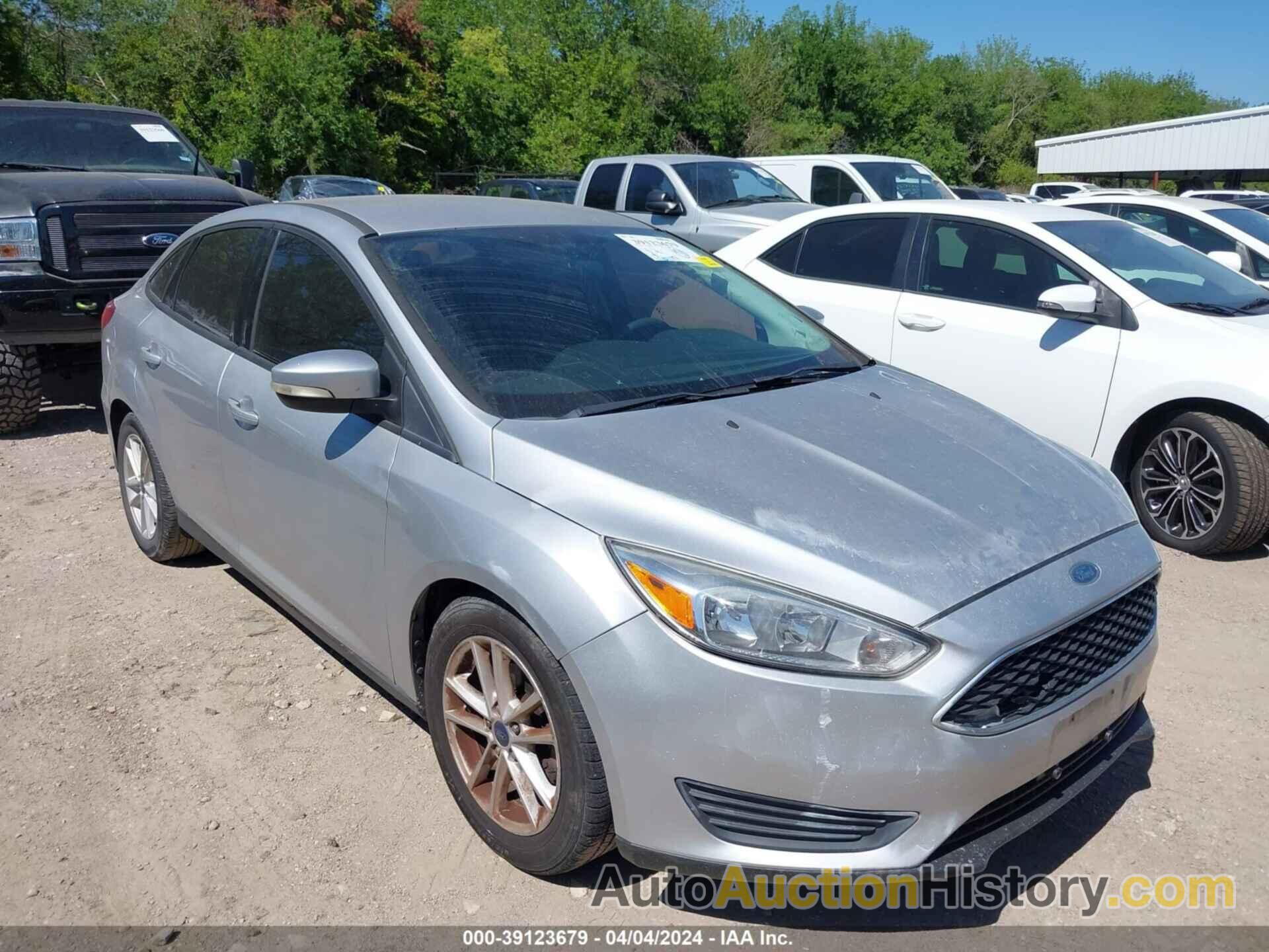 FORD FOCUS SE, 1FADP3F27HL217763