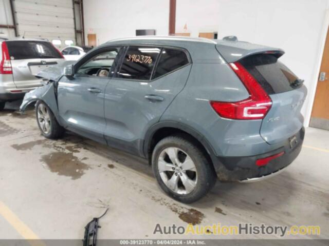 VOLVO XC40 T5 MOMENTUM, YV4162UK1L2331959