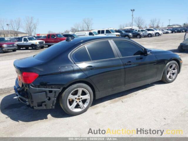 BMW 320 I, WBA3B1C55FK136445