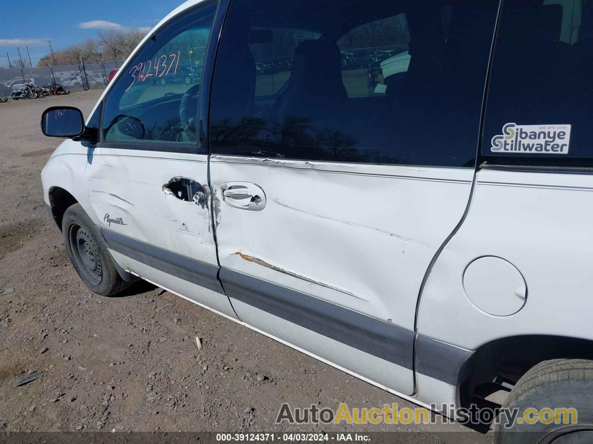 PLYMOUTH VOYAGER SE, 2P4GP45G4XR419584