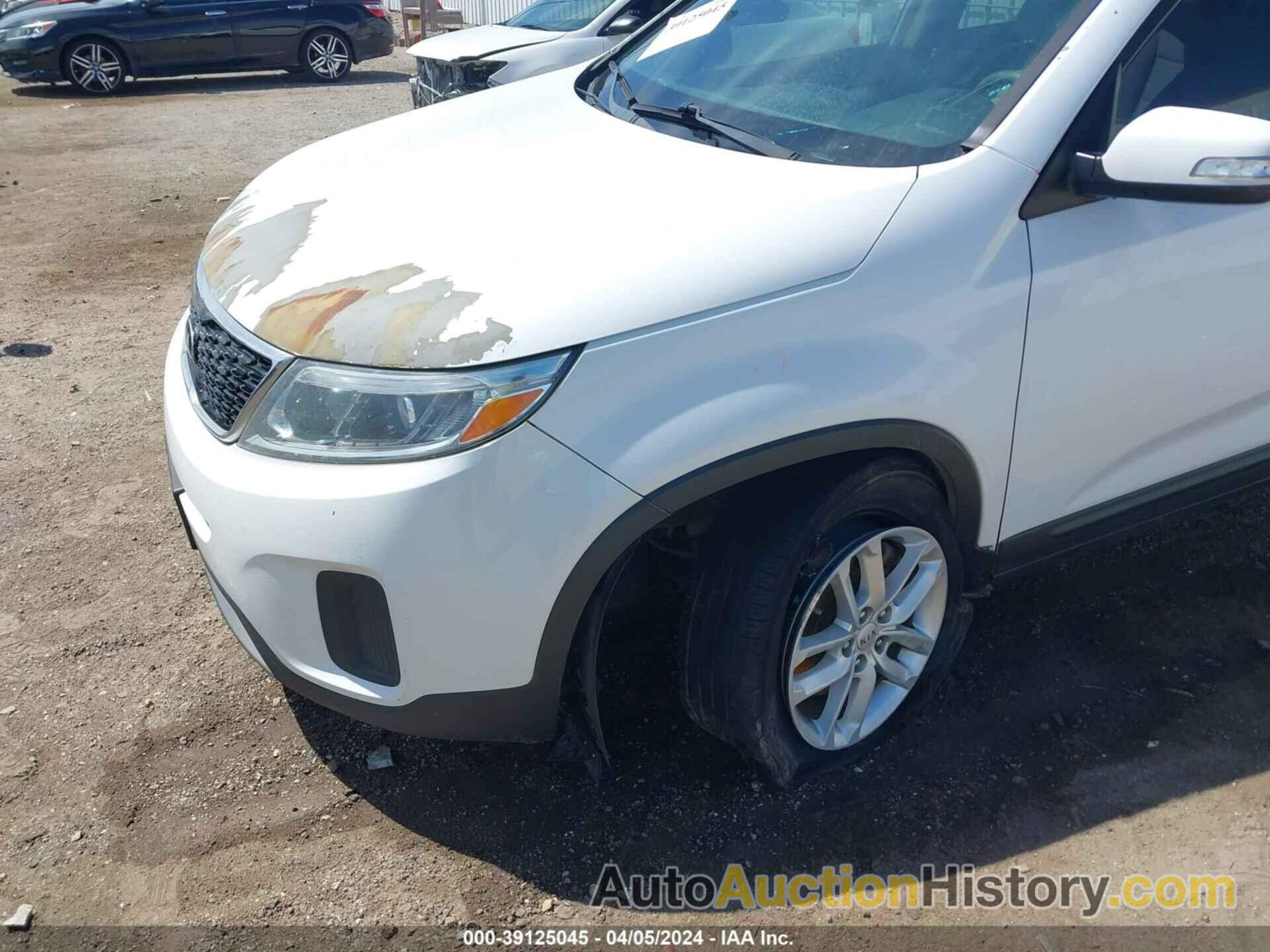 KIA SORENTO LX, 5XYKT3A61FG657901