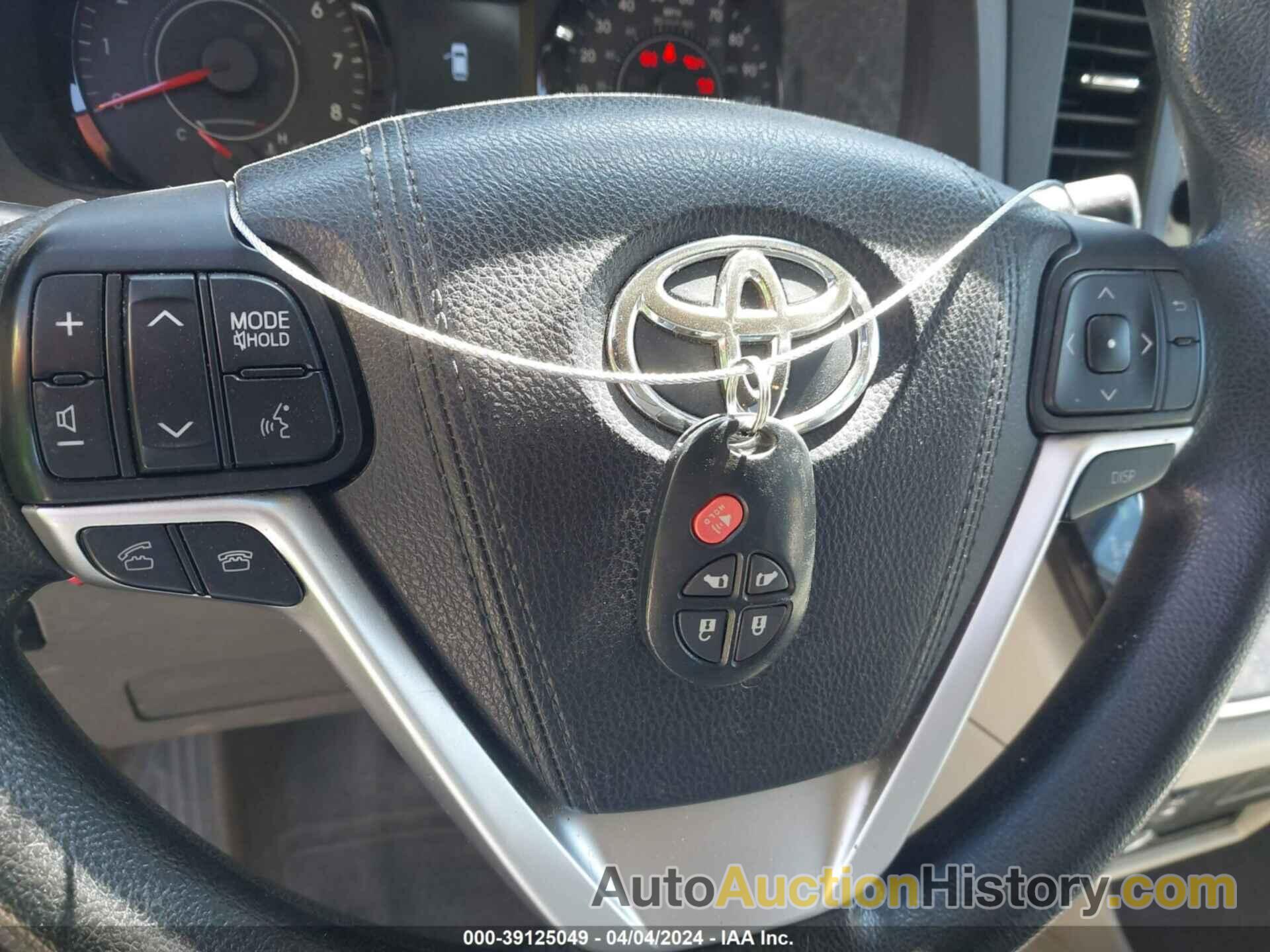 TOYOTA SIENNA LE, 5TDKK3DC4FS539963