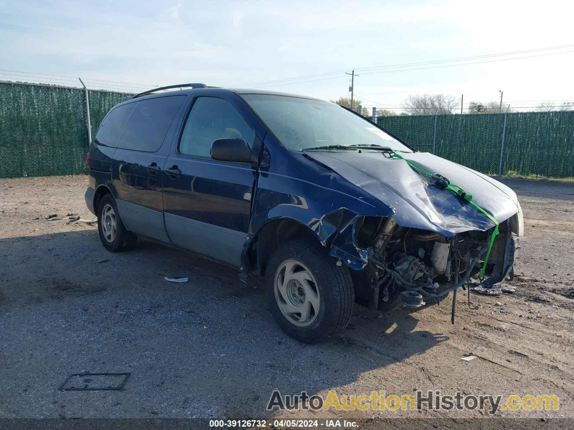 TOYOTA SIENNA LE, 4T3ZF13C31U350186