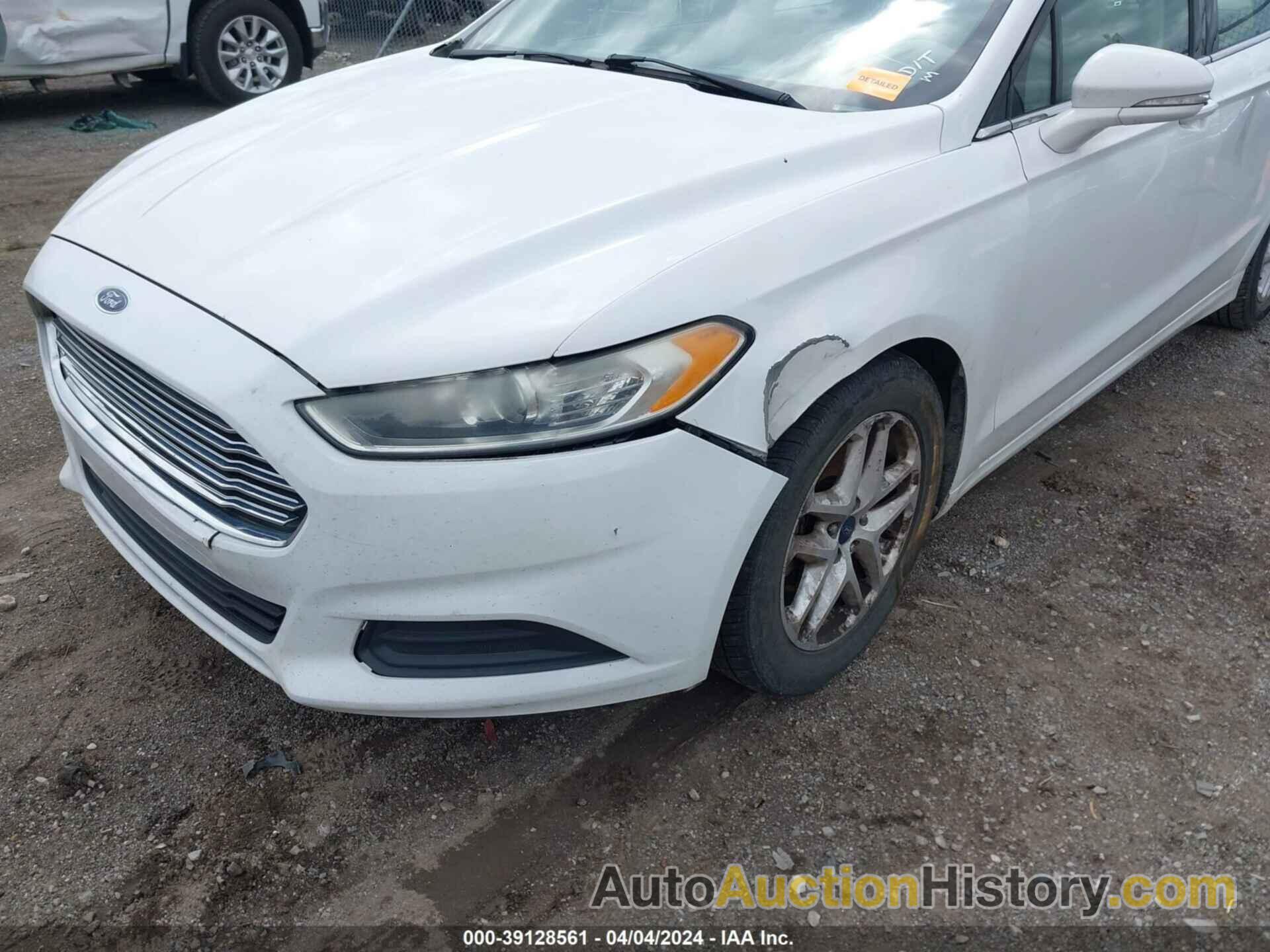 FORD FUSION SE, 1FA6P0H70F5111821