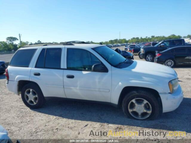 CHEVROLET TRAILBLAZER LS, 1GNDS13S172258256