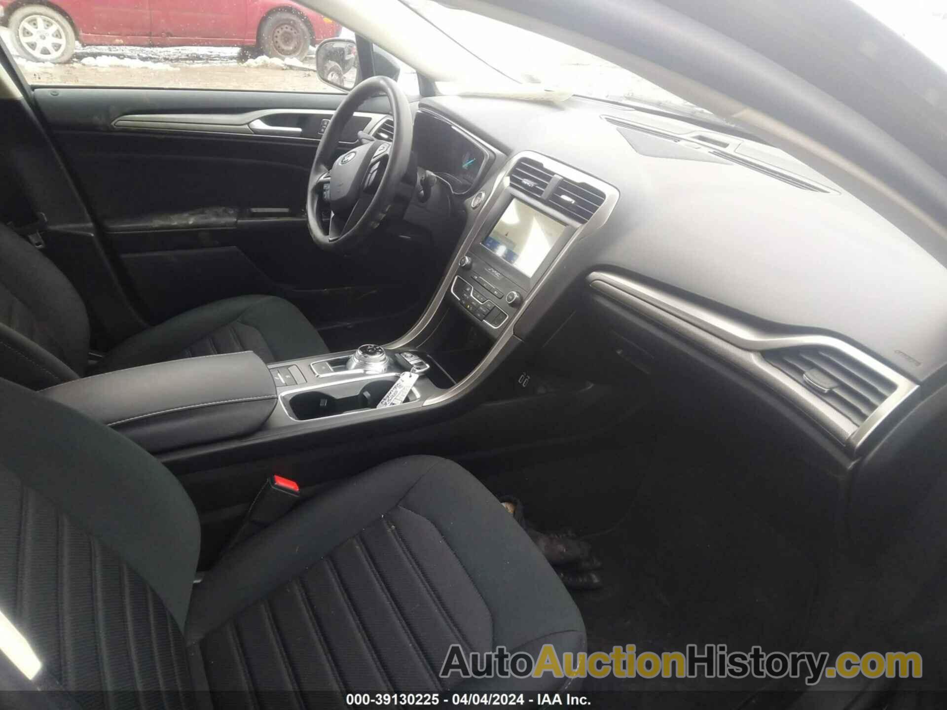 FORD FUSION HYBRID SE, 3FA6P0LUXLR142676