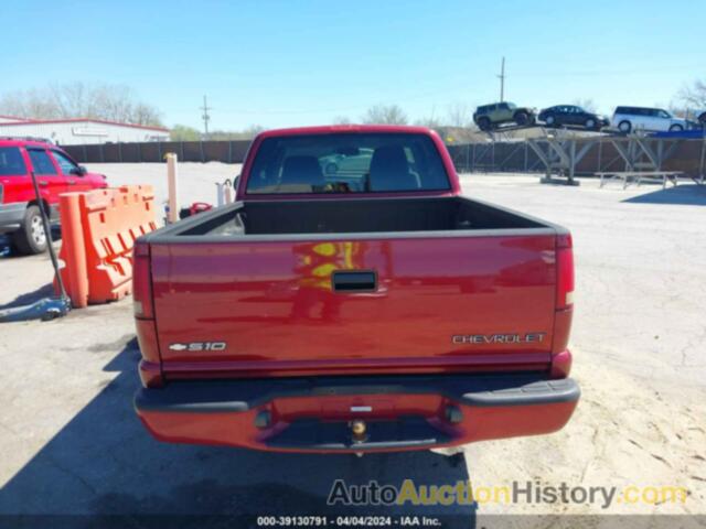 CHEVROLET S-10 LS, 1GCCS19W128233247