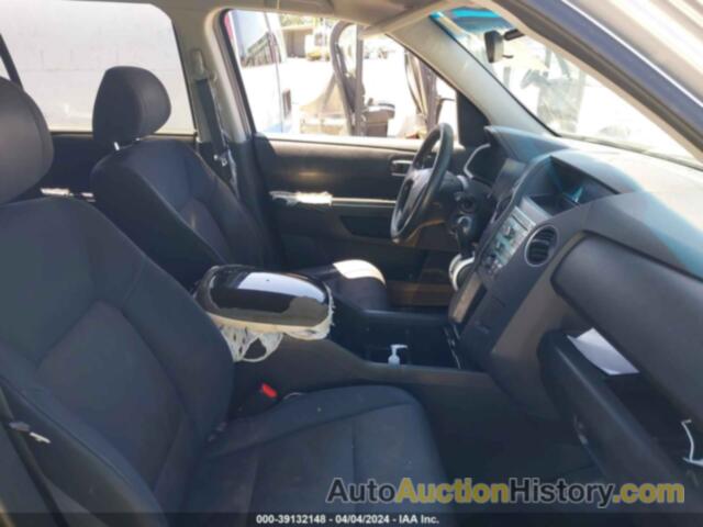 HONDA PILOT LX, 5FNYF4H2XBB021442