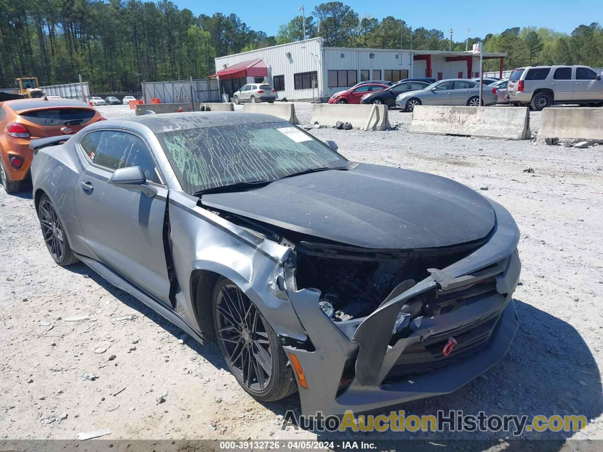 CHEVROLET CAMARO LT, 1G1FB1RX3J0148714