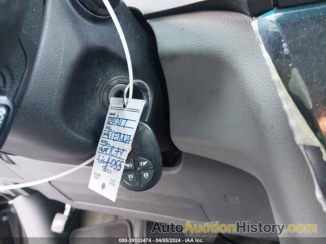 TOYOTA SIENNA LE 8 PASSENGER, 5TDKZ3DC7HS806575