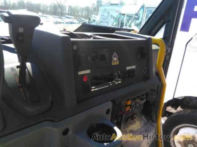 ISUZU COMMERCIAL VAN, JALB4T17XD7W00529