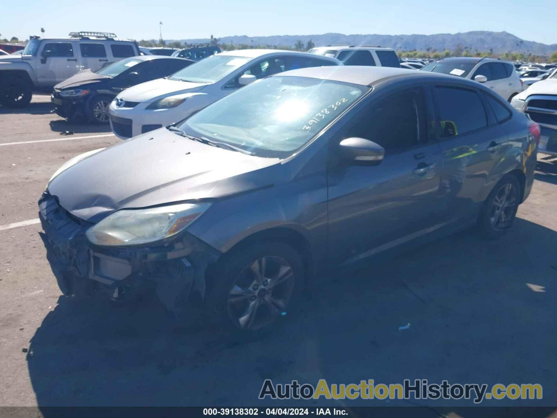 FORD FOCUS SE, 1FADP3F24EL132150