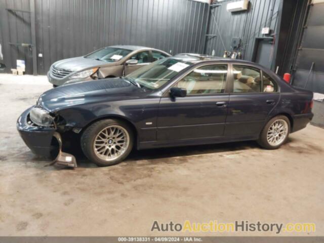 BMW 530IA, WBADT63403CK33791