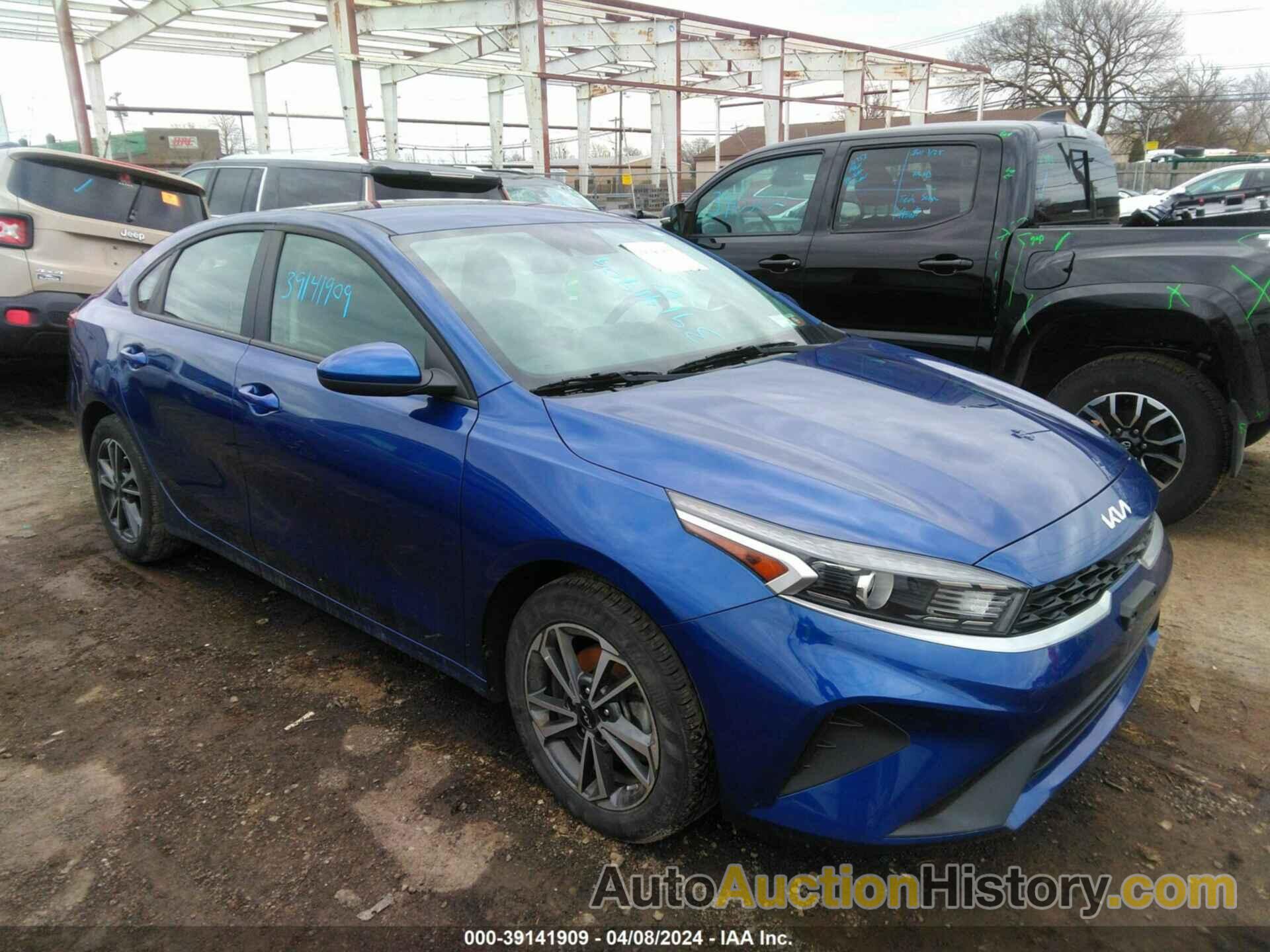 KIA FORTE LXS, 3KPF24AD6NE499933