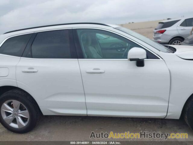 VOLVO XC60 B5 MOMENTUM, YV4L12RK3N1026696