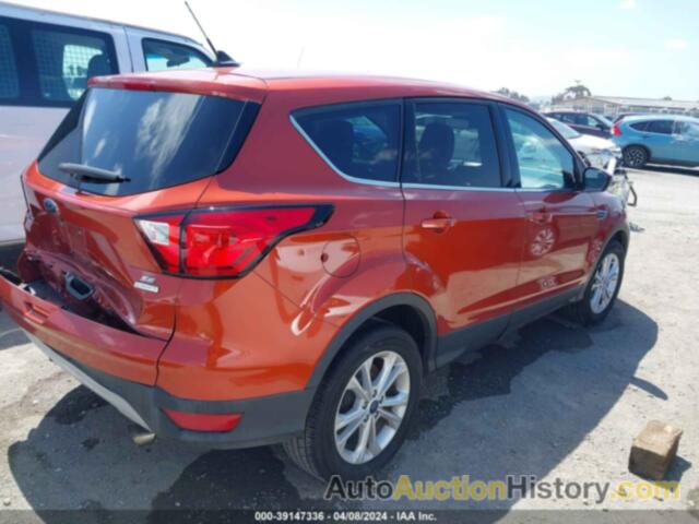 FORD ESCAPE SE, 1FMCU0GD1KUB82261