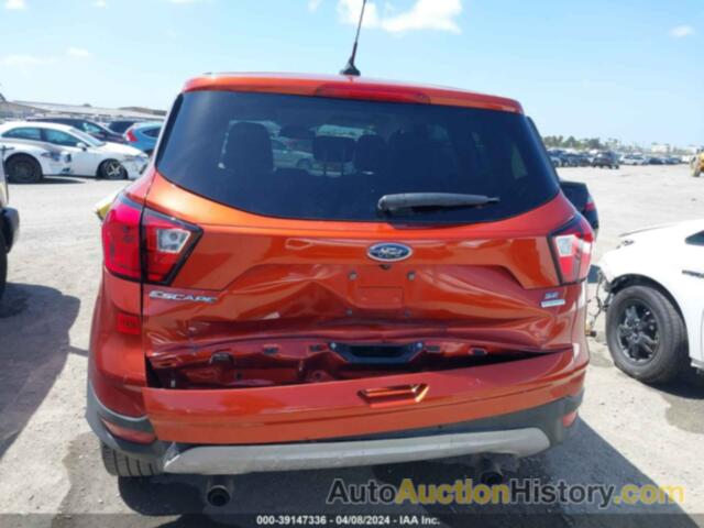 FORD ESCAPE SE, 1FMCU0GD1KUB82261