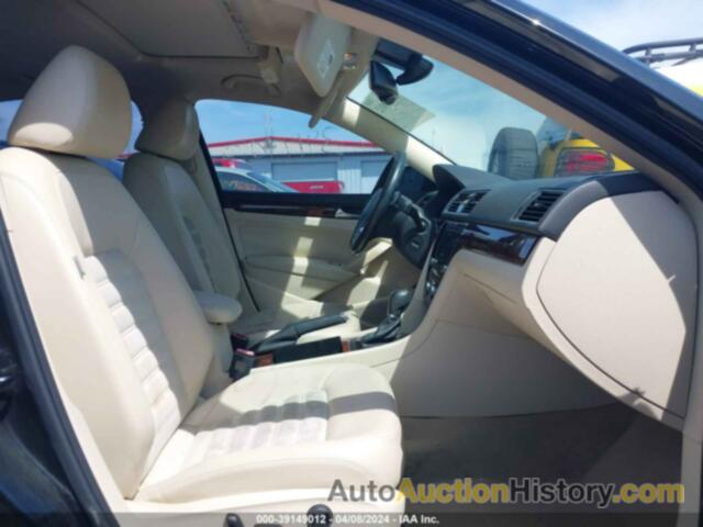 VOLKSWAGEN PASSAT 3.6L V6 SEL PREMIUM, 1VWCM7A36CC008915