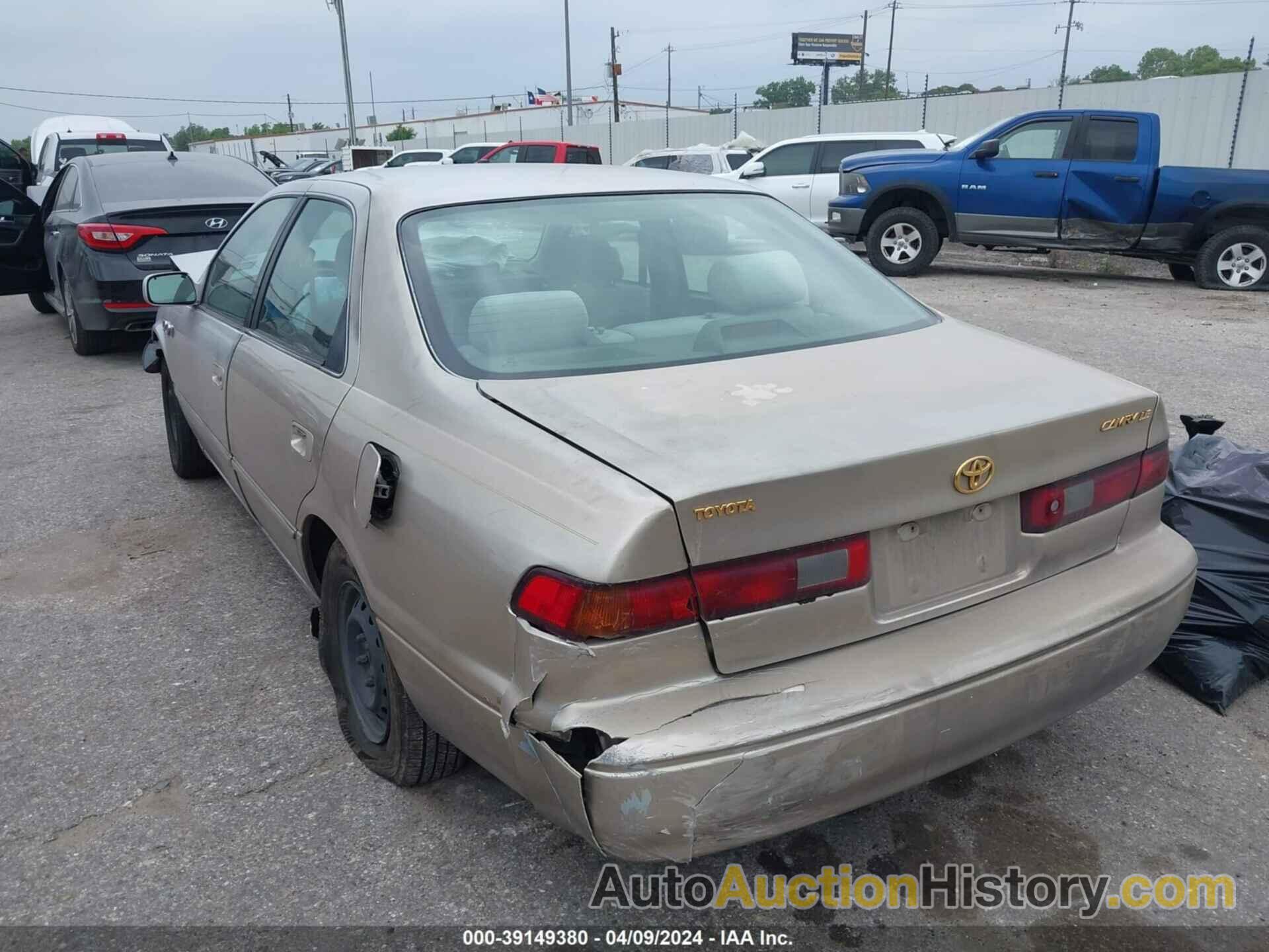 TOYOTA CAMRY LE, 4T1BG22K6VU124512