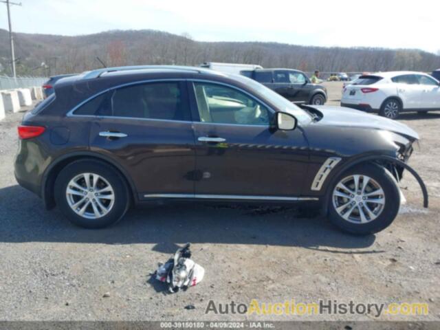 INFINITI FX37, JN8CS1MW1DM174044