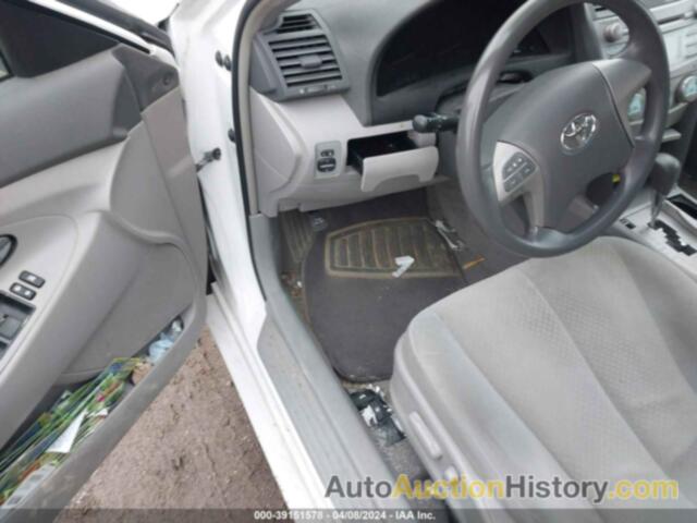 TOYOTA CAMRY LE, 4T1BE46K18U737301