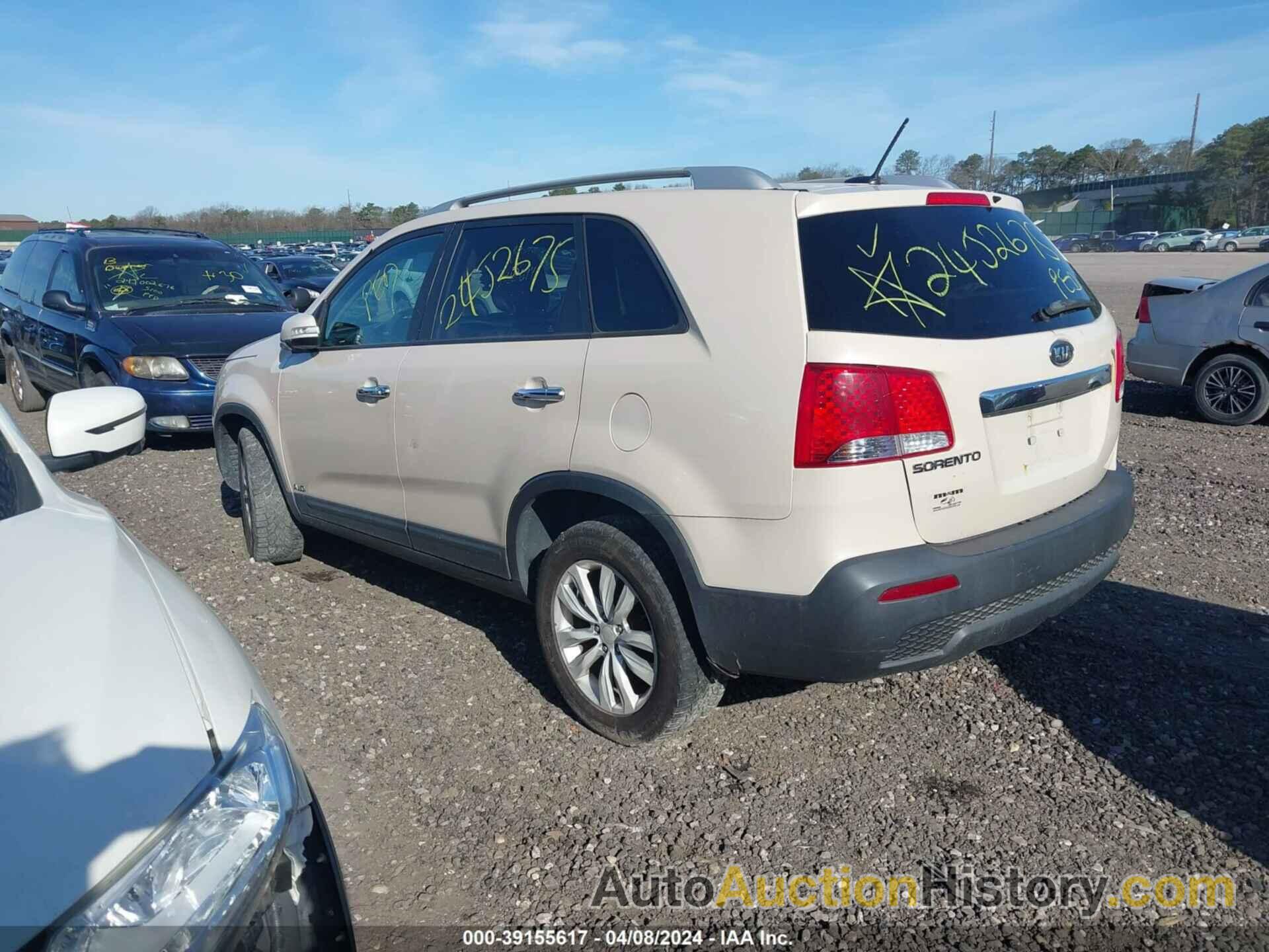 KIA SORENTO LX V6, 5XYKTDA22BG069521