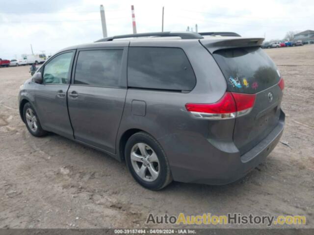 TOYOTA SIENNA LE, 5TDKK3DC2ES497274