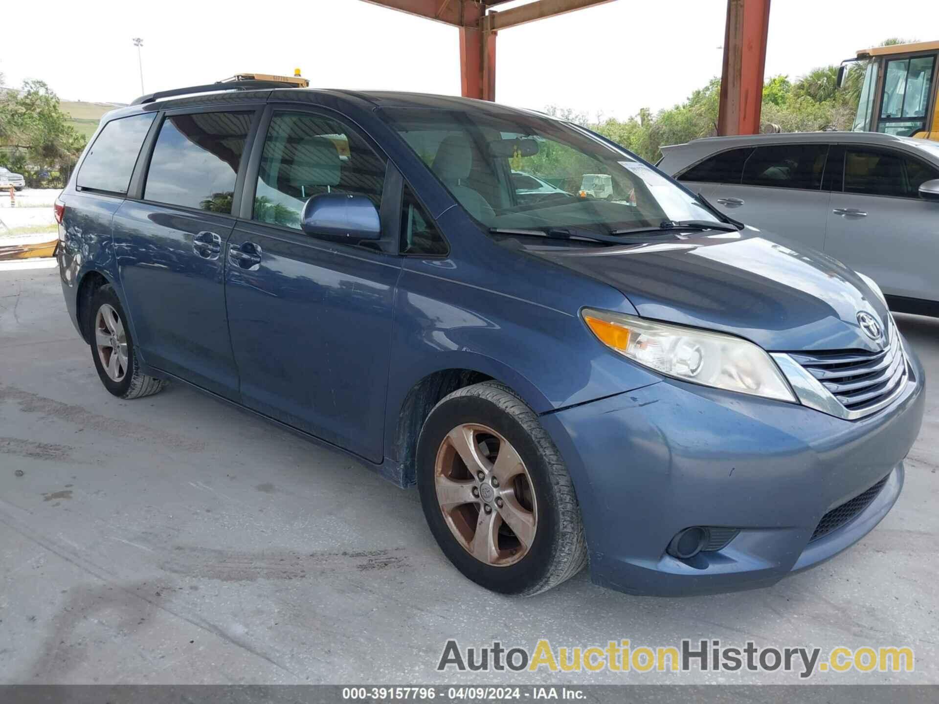 TOYOTA SIENNA LE 8 PASSENGER, 5TDKZ3DCXHS834726