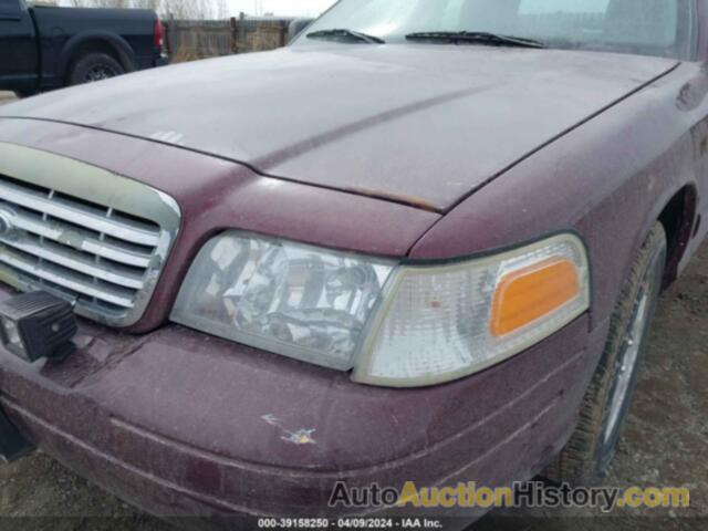 FORD CROWN VICTORIA LX, 2FAFP74V38X121385