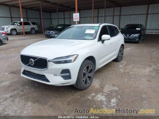 VOLVO XC60 B5 MOMENTUM, YV4L12DK7N1940179