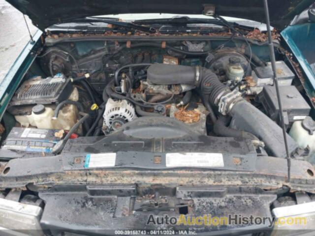 CHEVROLET S-10 FLEETSIDE, 1GCCS14X8WK204031