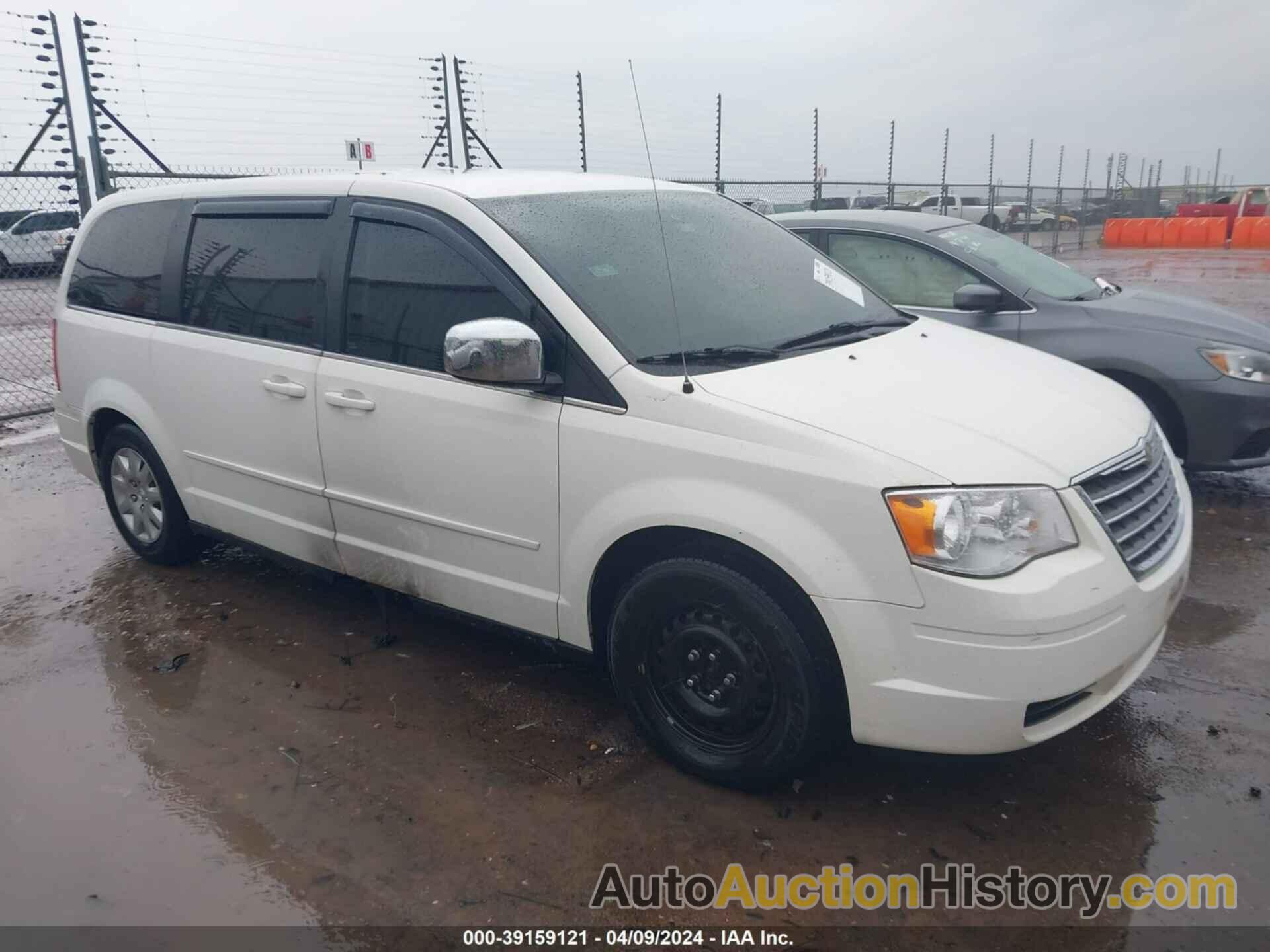 CHRYSLER TOWN & COUNTRY LX, 2A8HR44EX9R651055