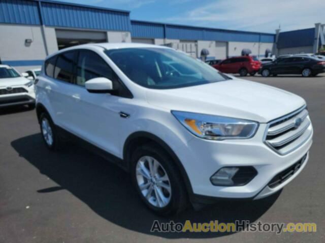 FORD ESCAPE SE, 1FMCU0GD9HUA95832