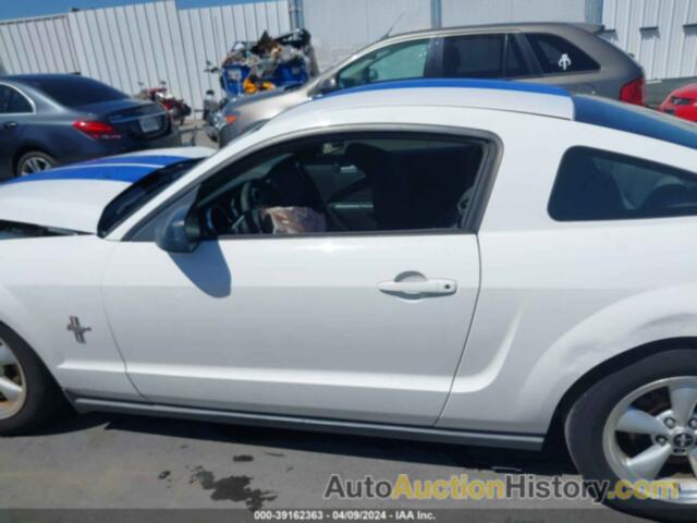 FORD MUSTANG V6 DELUXE/V6 PREMIUM, 1ZVHT80N485174329