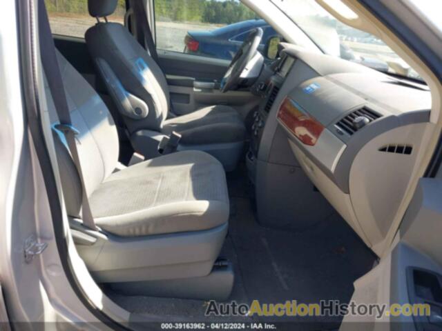 CHRYSLER TOWN & COUNTRY TOURING, 2A8HR54P58R825667