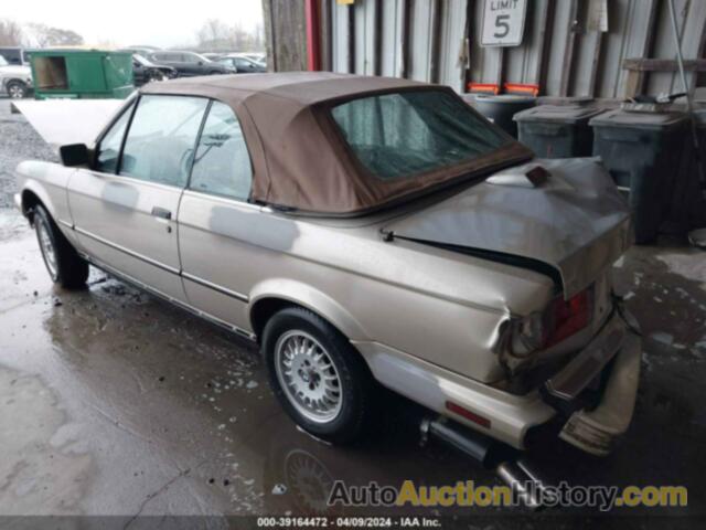 BMW 325 I, WBABB1304H1930104