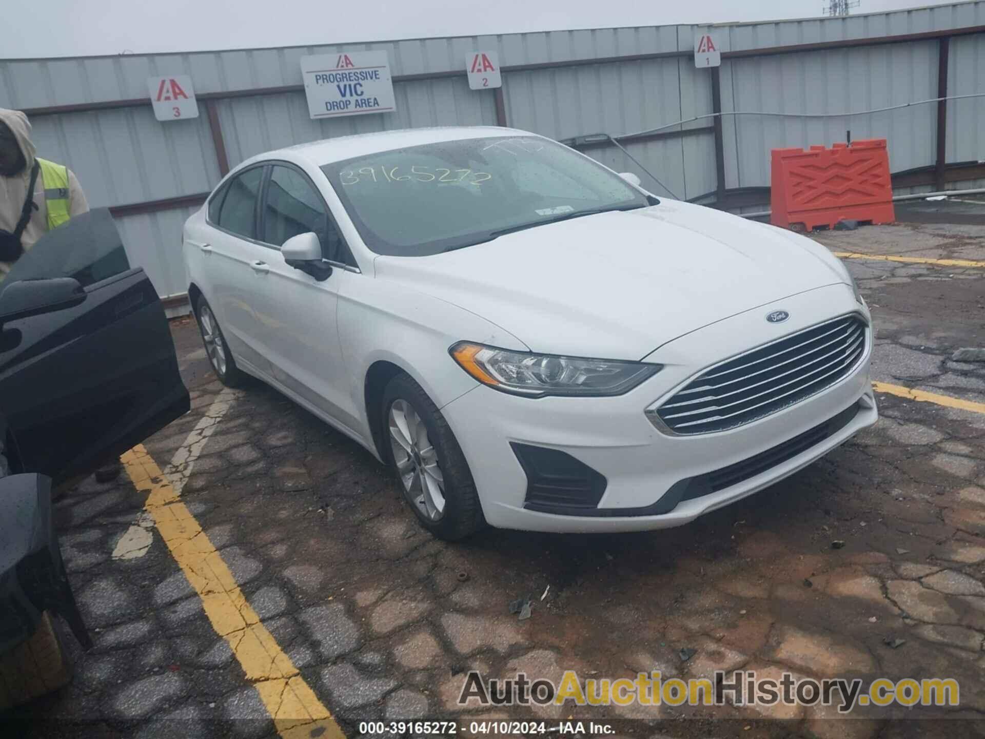 FORD FUSION HYBRID SE, 3FA6P0LU8KR206115