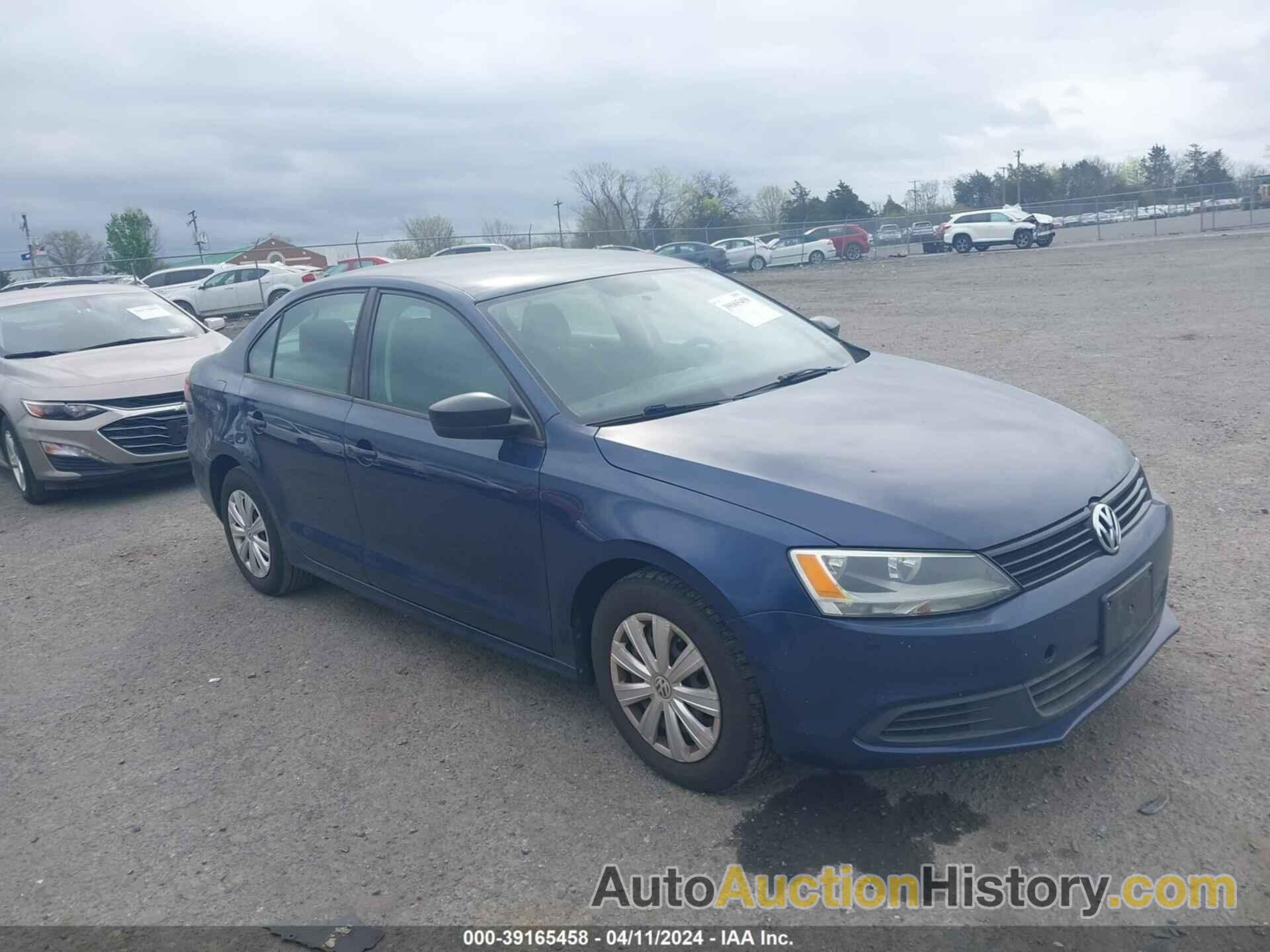 VOLKSWAGEN JETTA 2.0L S, 3VW2K7AJ7DM385057