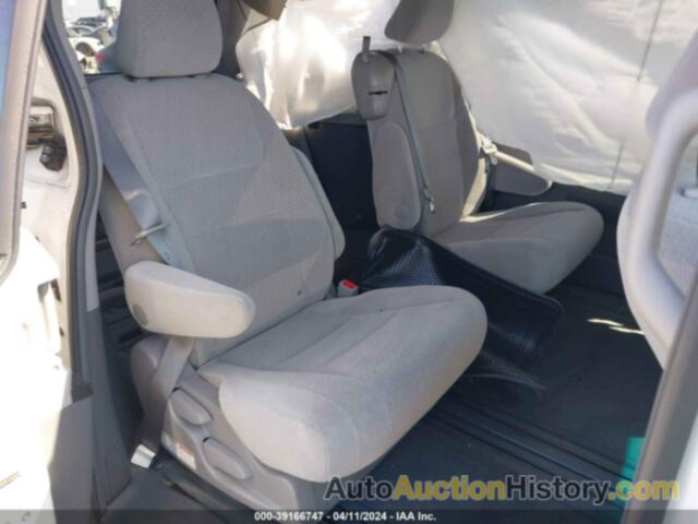 TOYOTA SIENNA LE 8 PASSENGER, 5TDKK3DCXFS565936