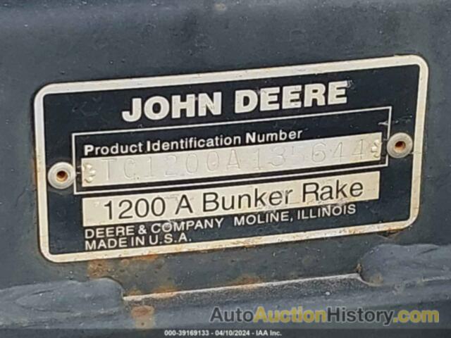 JOHN DEERE BUNKER RAKE, TC1200A135644