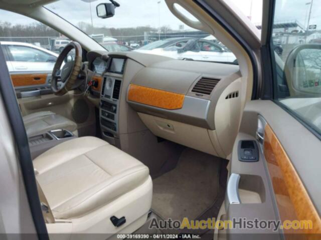 CHRYSLER TOWN & COUNTRY LIMITED, 2A8HR64X18R735468