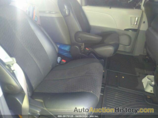 TOYOTA SIENNA SE 8 PASSENGER, 5TDXK3DCXDS388758