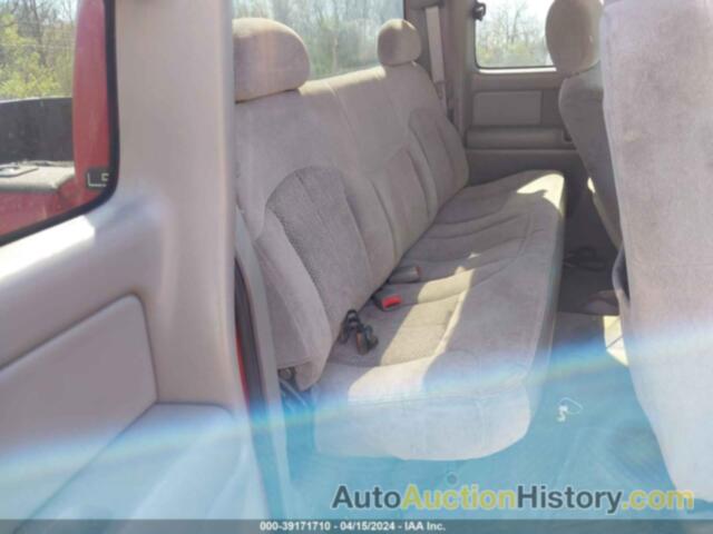 CHEVROLET SILVERADO 1500 LS, 2GCEK19T8Y1155267