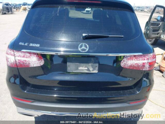 MERCEDES-BENZ GLC 300, WDC0G4JB2KV139355